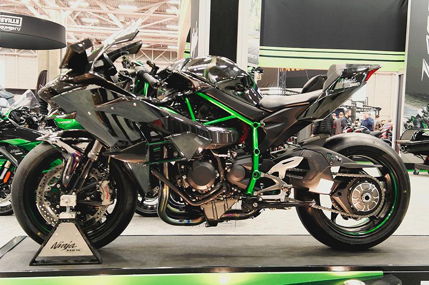 Pensou em 'moto mais rápida do mundo', pensou em Kawasaki Ninja